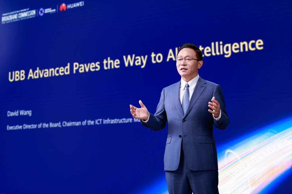 Huawei, UBBF 2024'te yapay zeka destekli yeni iş fırsatlarını tanıttı