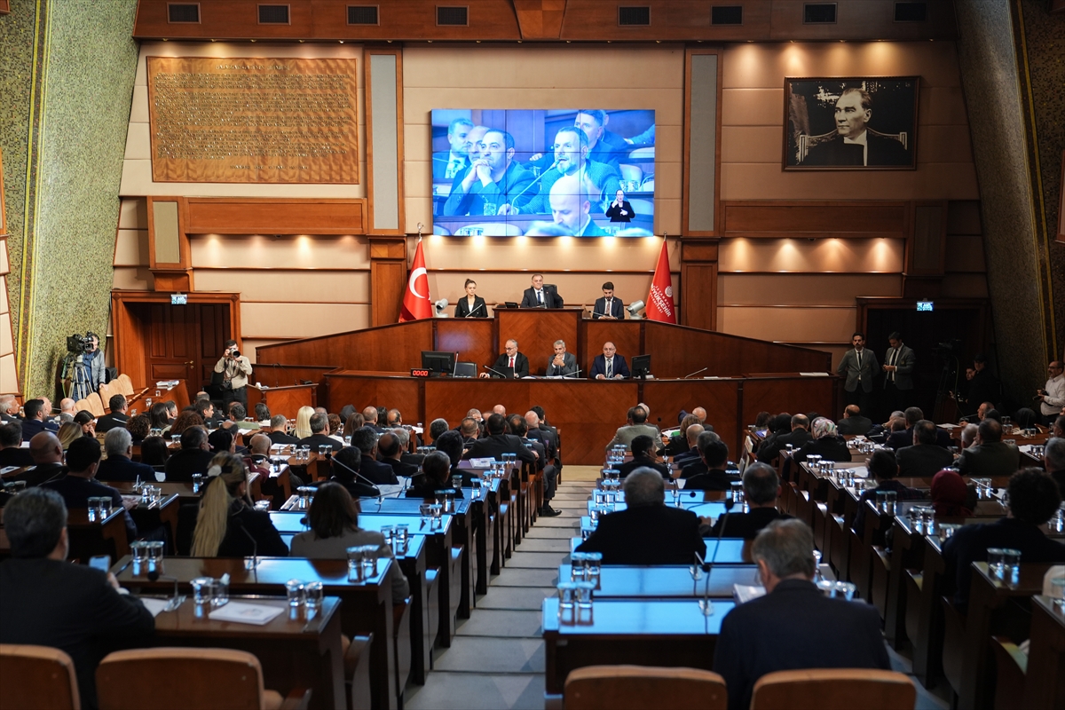 İBB Meclisinde İstanbul'da suya her ay zam yapılması kararlaştırıldı