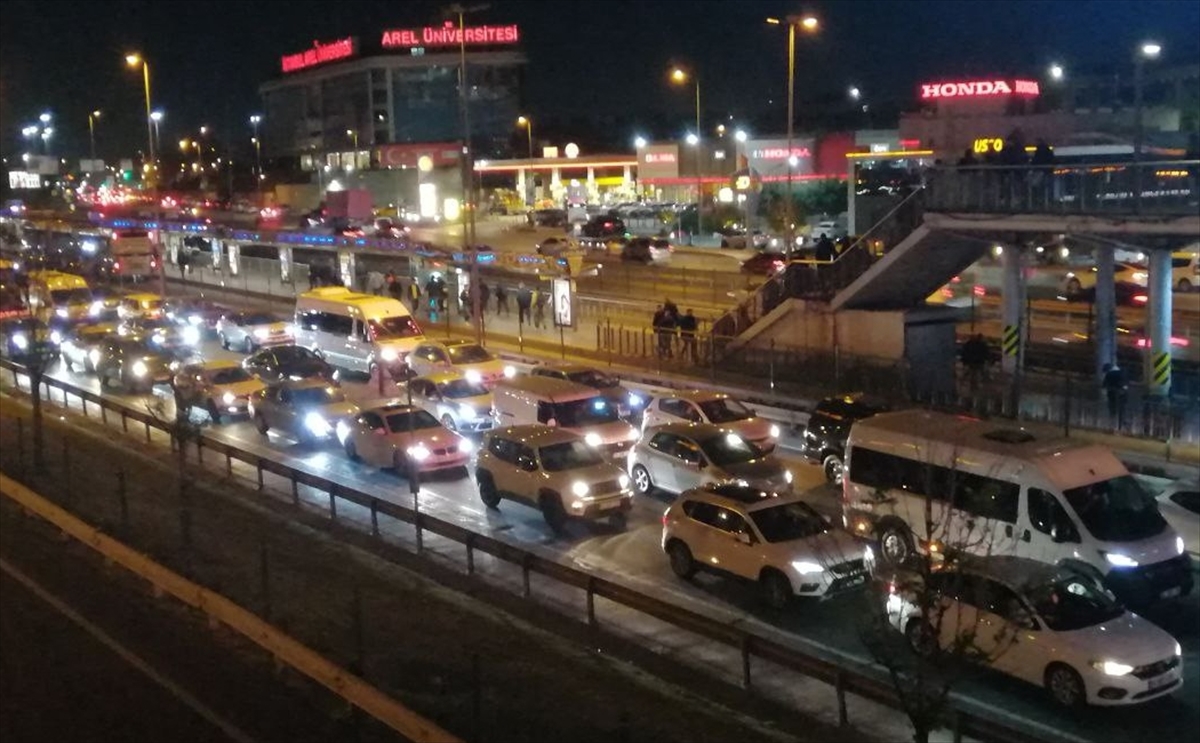 İstanbul trafiğinde “ara tatil” yoğunluğu