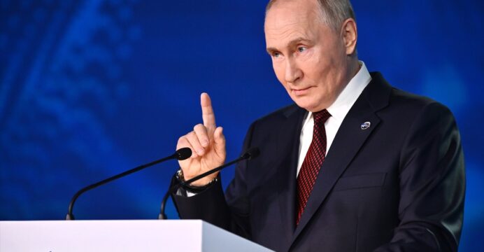 Putin: “Yeni silah sistemlerini test etmeye devam edeceğiz”