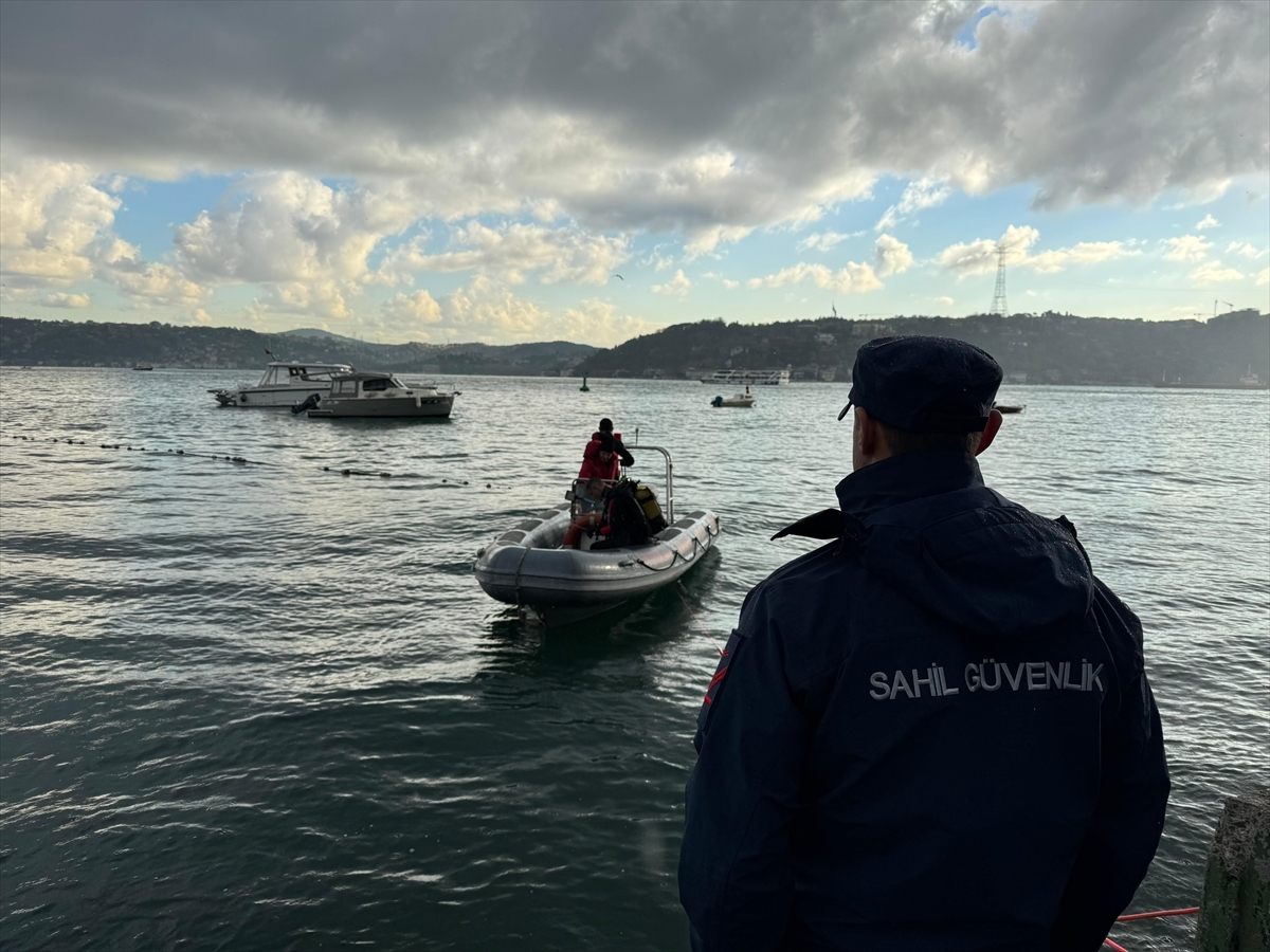 Sarıyer'de denizde kaybolan 2 kişiyi arama çalışmaları sürüyor