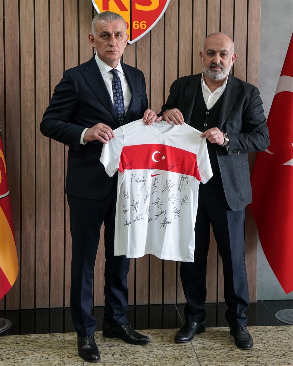 TFF Başkanı Hacıosmanoğlu, Kayserispor'u ziyaret etti