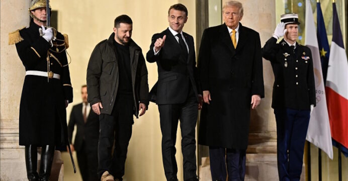 Macron, Zelenskiy ve Trump, Paris’te Rusya-Ukrayna Savaşı’nı görüştü