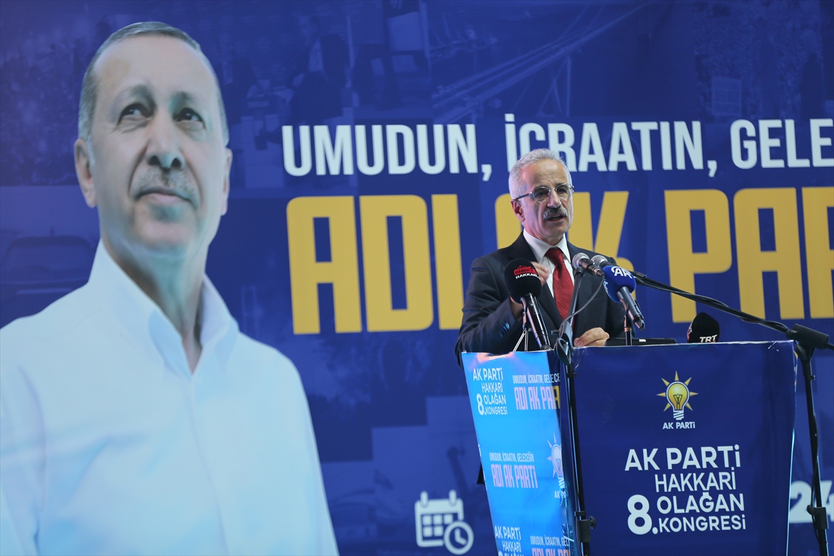 Bakan Uraloğlu, AK Parti Hakkari 8. Olağan İl Kongresi'nde konuştu: