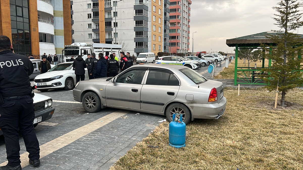 Kayseri'de “dur” ihtarına uymayan araçta uyuşturucu bulundu