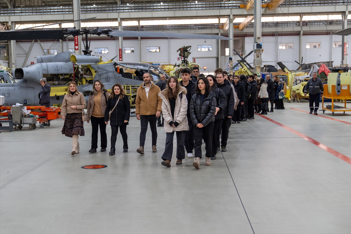 MSB 5'inci Ana Bakım Fabrika Müdürlüğü, kapılarını öğrencilere açtı