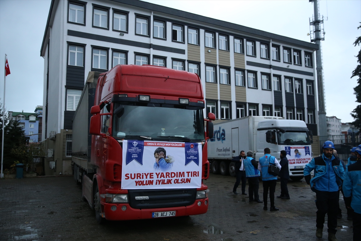 Ordu'dan Suriye'ye 4 yardım tırı gönderildi