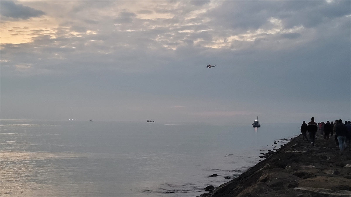 Samsun'da kayıp 2 balıkçı için arama kurtarma çalışması başlatıldı