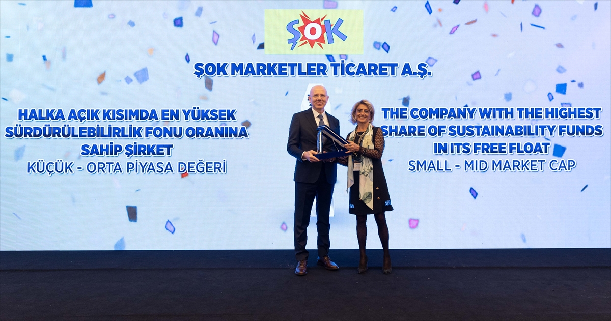 ŞOK Marketler TÜYİD Yatırımcı İlişkileri Zirvesi'nde ödül aldı