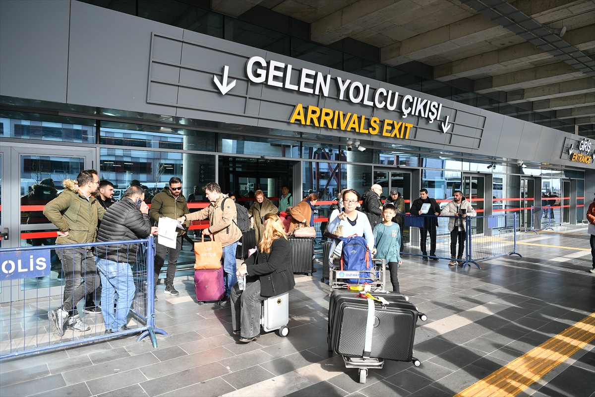 Yeni yılı Erciyes'te geçirecek Polonyalı turistler charter seferiyle Kayseri'ye geldi