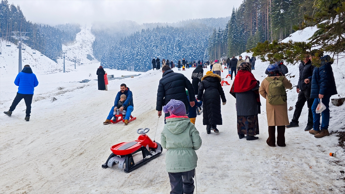 Yıldıztepe Kayak Merkezi, İstiklal Yolu Pisti'nde sezonu açtı