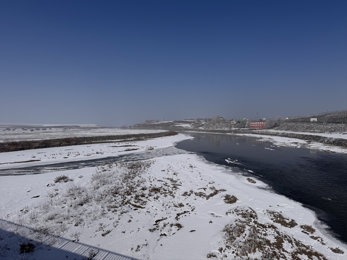 Erzurum, Ardahan ve Ağrı'da soğuk hava etkili oluyor