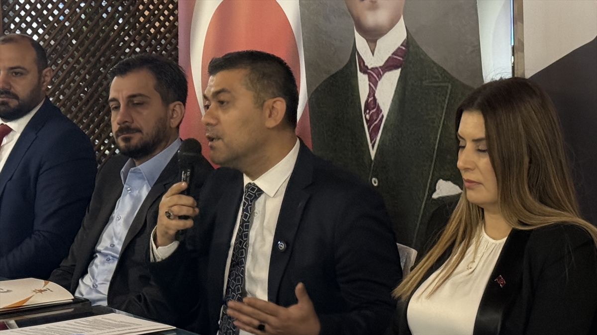 AK Parti Tekirdağ İl Başkanı Gümüş, “Cumhurbaşkanı'na hakaret”ten tutuklanan belediye çalışanına ilişkin konuştu: