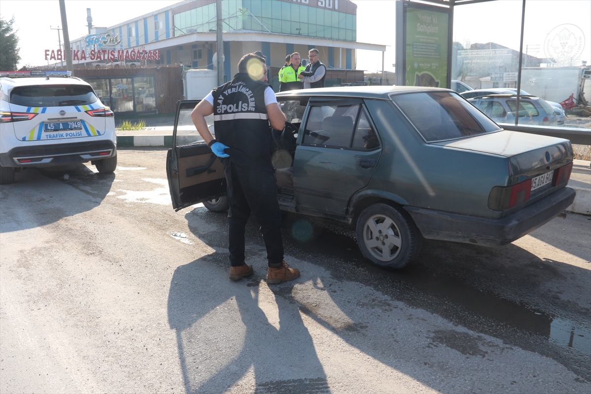 Bursa'dan çaldıkları otomobille Manisa'ya gelen 3 çocuk suçüstü yakalandı