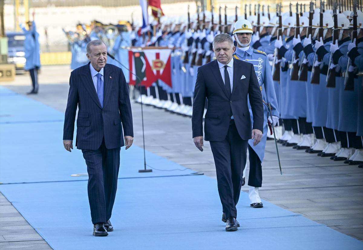 Cumhurbaşkanı Erdoğan, Slovakya Başbakanı Fico'yu resmi törenle karşıladı