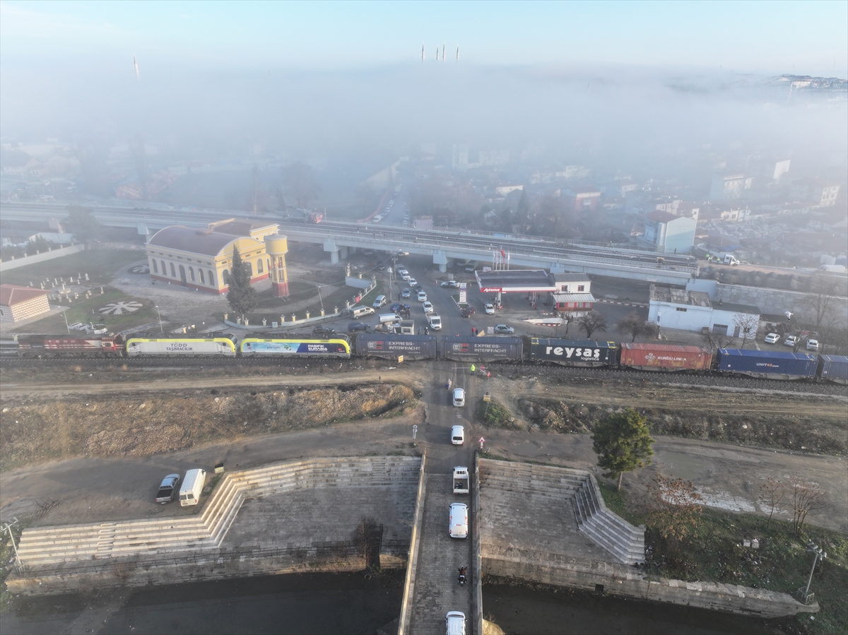 Edirne'de tren arızası nedeniyle Karağaç'a ulaşım bir süre sağlanamadı