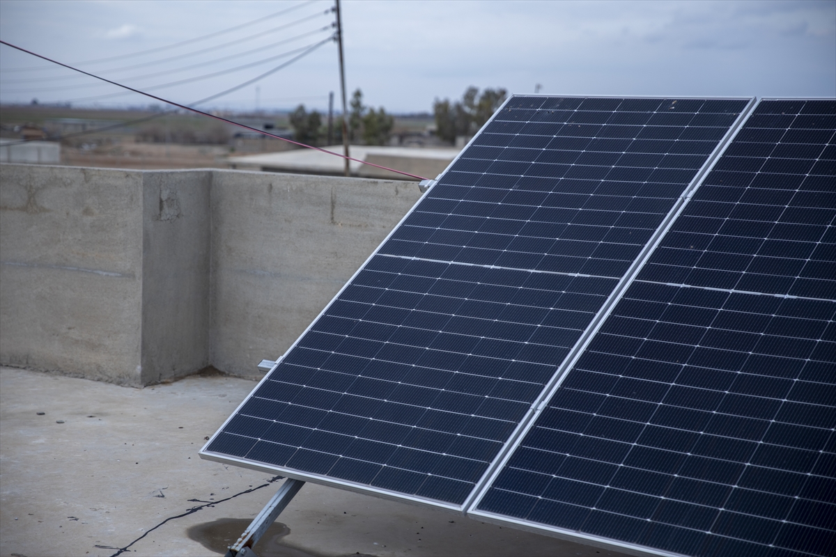 Erbil'deki bir köyde güneş enerjisiyle tasarruf sağlanarak hava kirliliği önleniyor