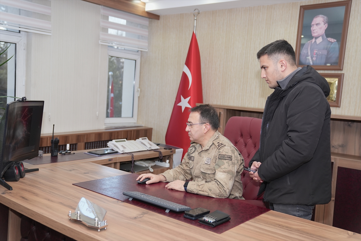 Erzurum İl Jandarma Komutanı Tuğgeneral Avcı, AA'nın “Yılın Kareleri” oylamasına katıldı