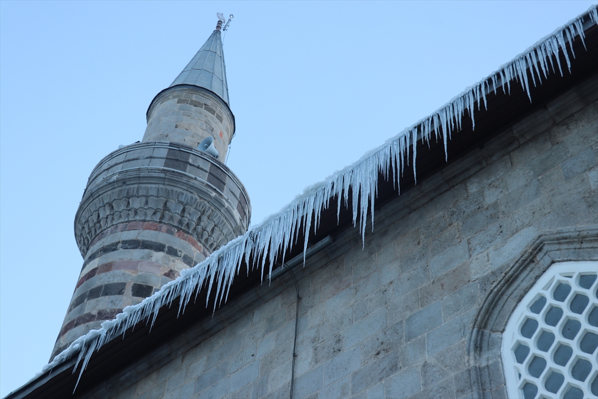 Erzurum, Kars, Ardahan ve Ağrı'da dondurucu soğuklar etkisini sürdürüyor