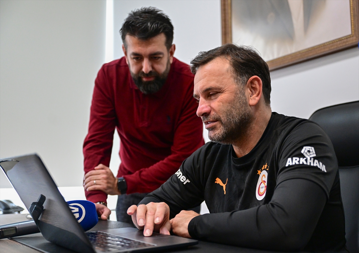 Galatasaray Teknik Direktörü Okan Buruk, AA'nın “Yılın Kareleri” oylamasına katıldı