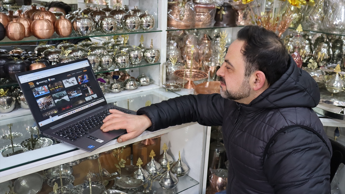 Gaziantep'te bakır ustaları AA'nın “Yılın Kareleri” oylamasına katıldı