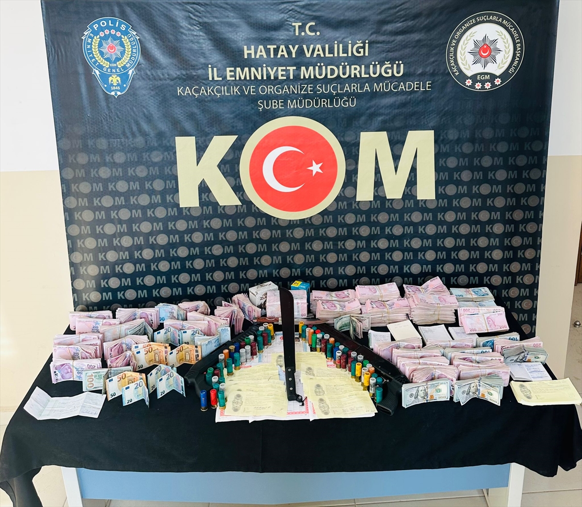 Hatay'da kumar ve tefecilik operasyonunda 4 şüpheli yakalandı