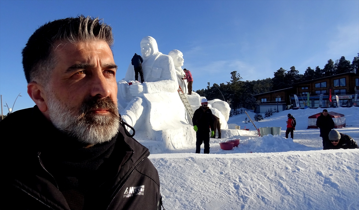 Kars'ta Sarıkamış şehitleri anısına yapılan kardan heykeller tamamlandı