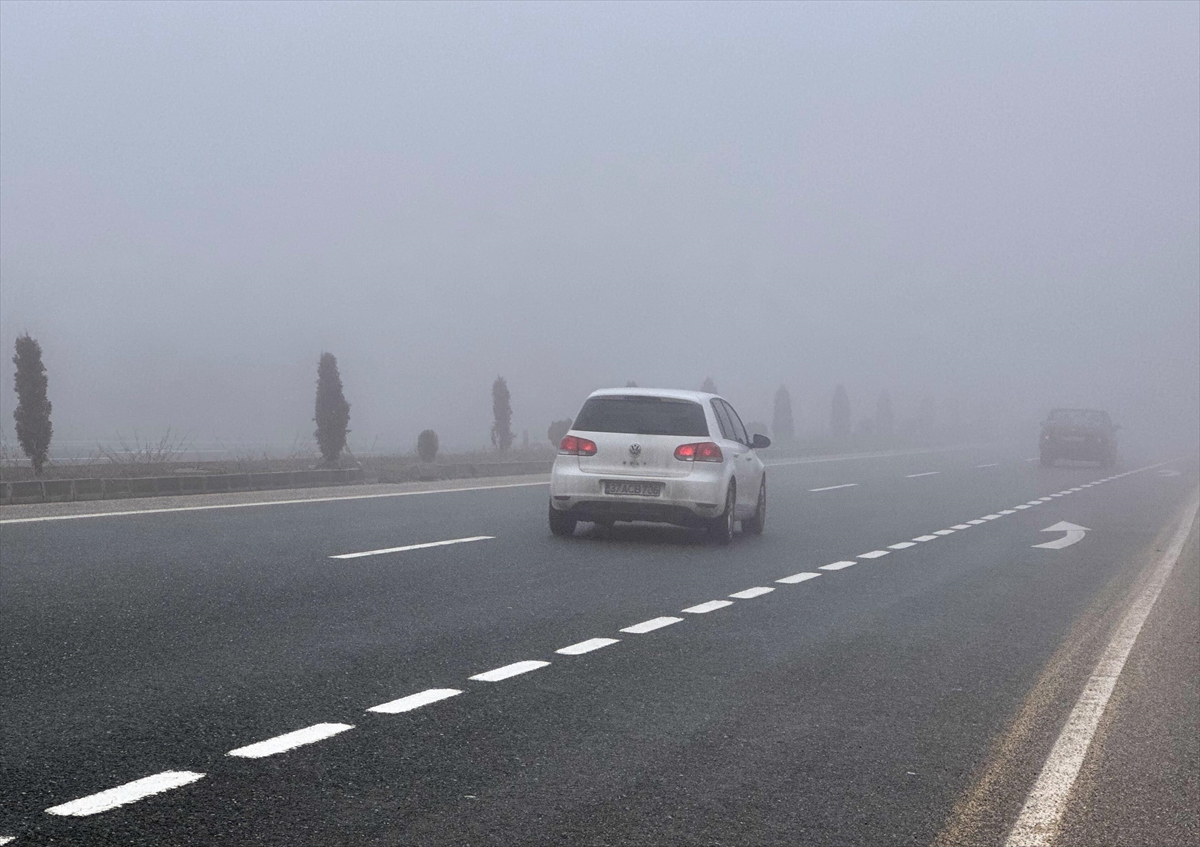 Kastamonu'da sis ulaşımı olumsuz etkiliyor