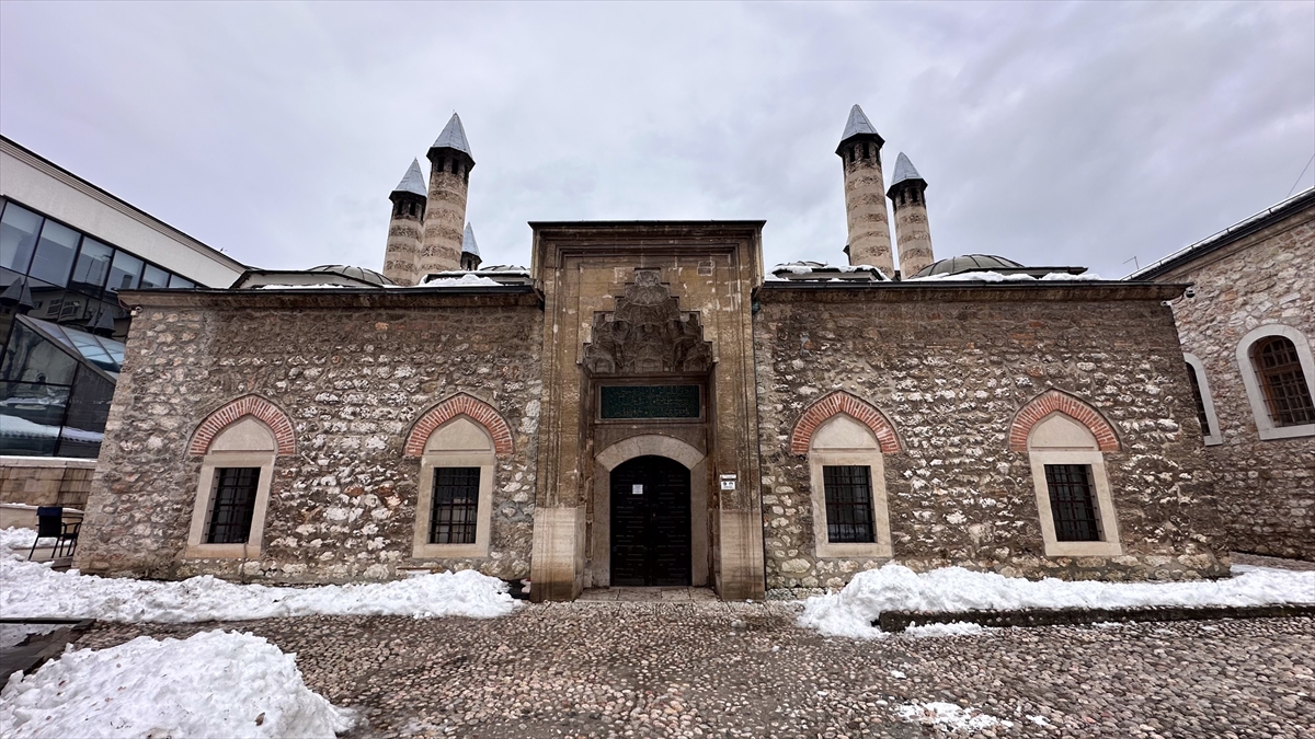 Osmanlı'nın Bosna Hersek'teki mirası Gazi Hüsrev Bey Medresesi 488 yıldır eğitim veriyor