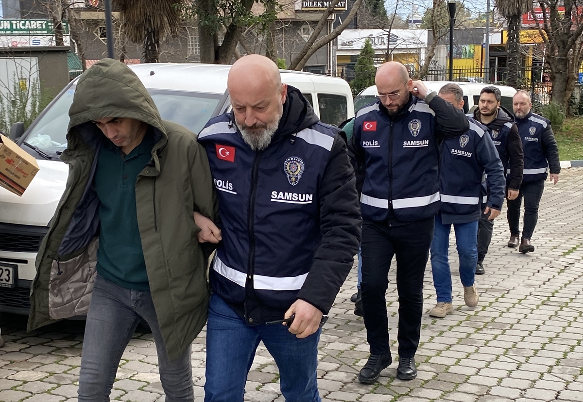 Samsun'da elektrikli bisiklet çaldıkları iddiasıyla 5 zanlı yakalandı