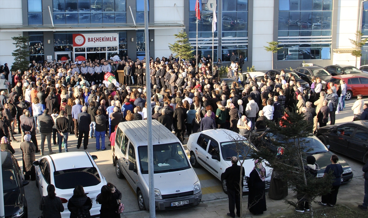 Sinop'ta kalp krizi sonucu yaşamını yitiren Dr. Yılmaz'ın cenazesi defnedildi