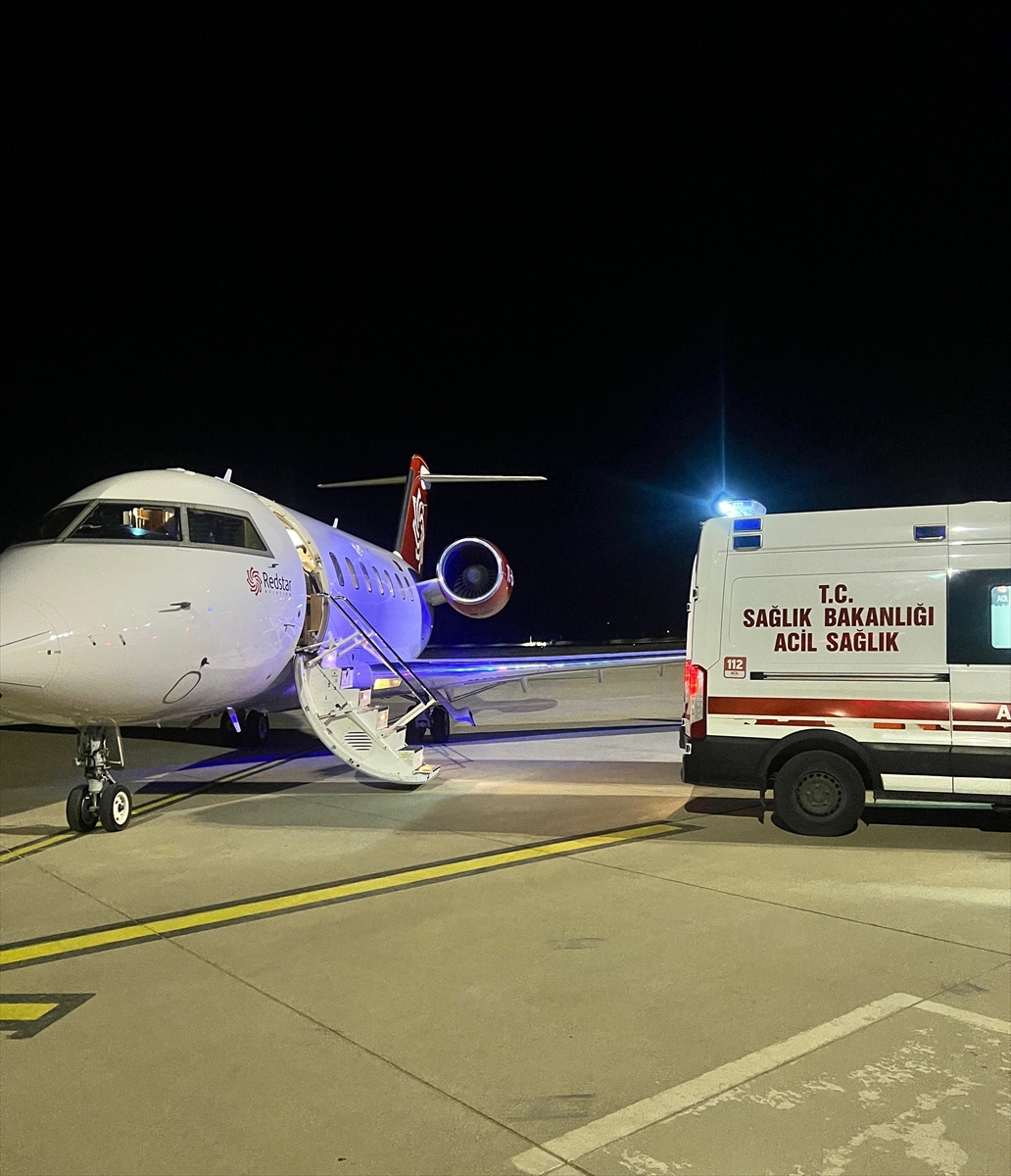 Şırnak'ta ambulans uçak solunum tedavisi gören 2 bebek için havalandı