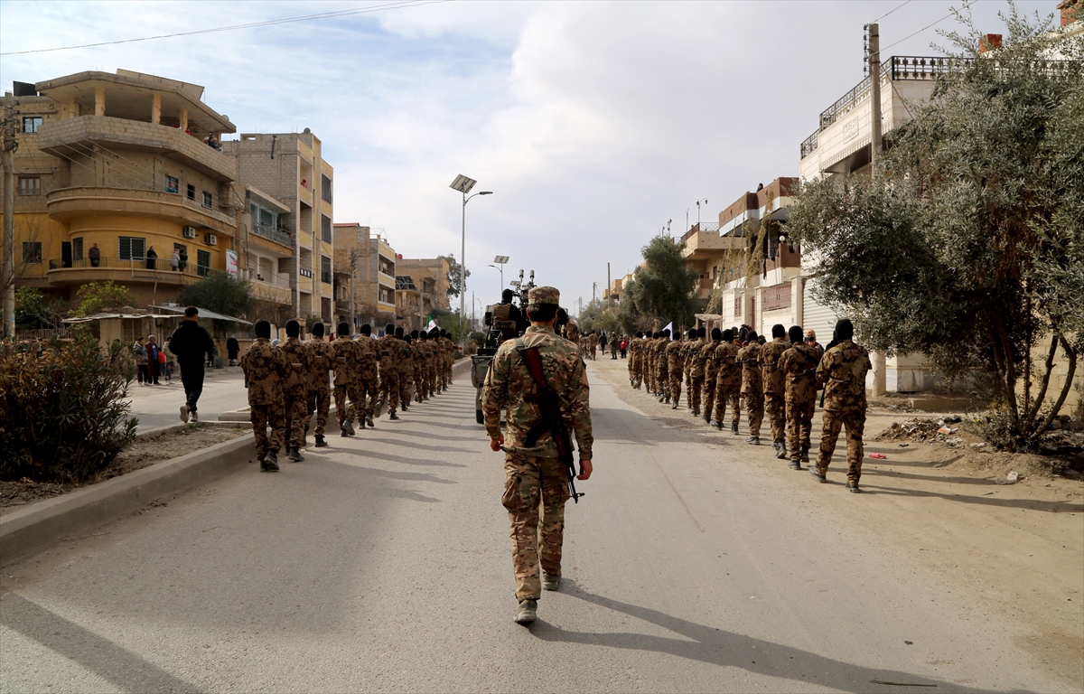 Suriye hükümeti güvenlik güçlerinden, PKK/YPG’nin hedefindeki Deyrizor'da güçlü mesajlar