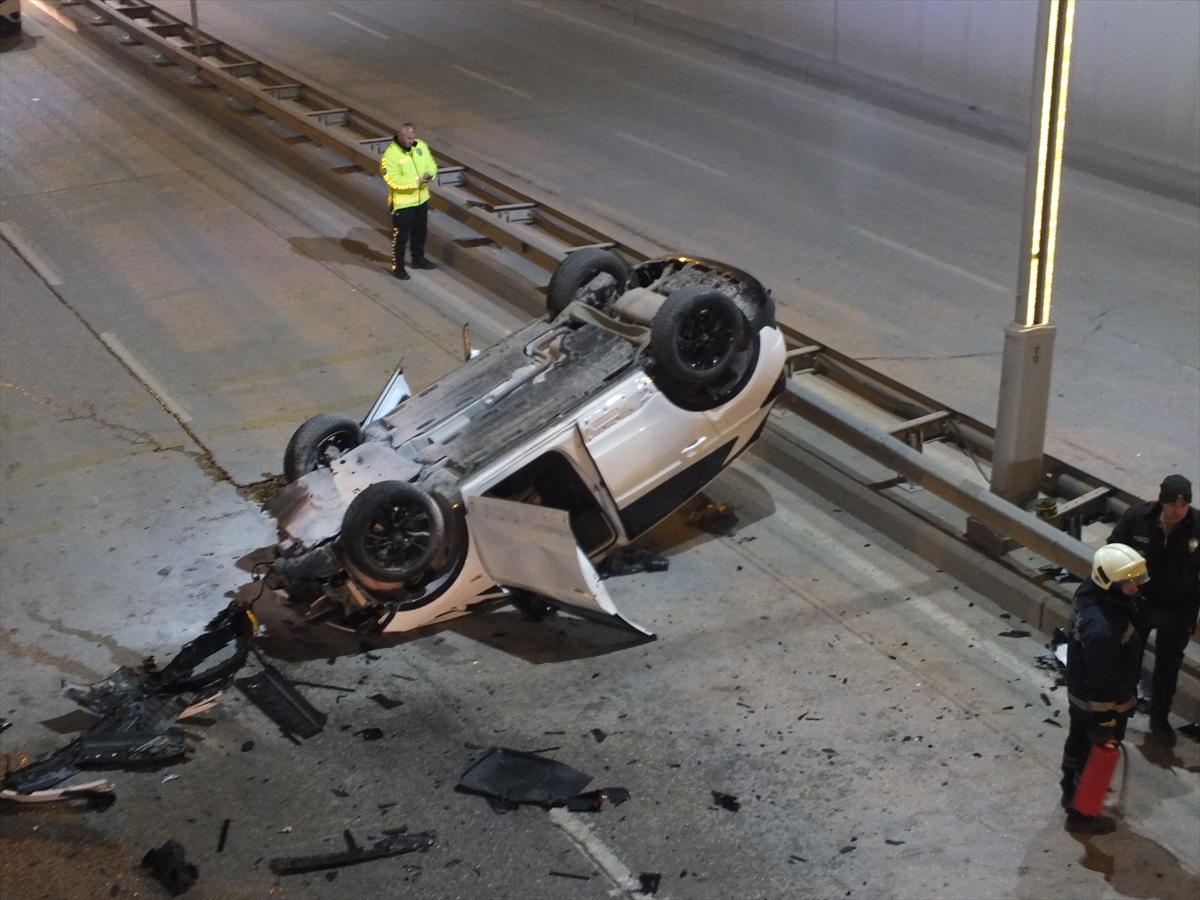 Tokat'ta alt geçide düşen otomobilin sürücüsü yaralandı