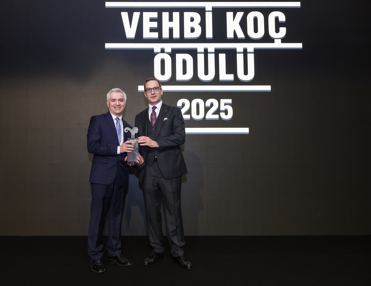 24. Vehbi Koç Ödülü'nün sahibi Kıvanç Birsoy oldu