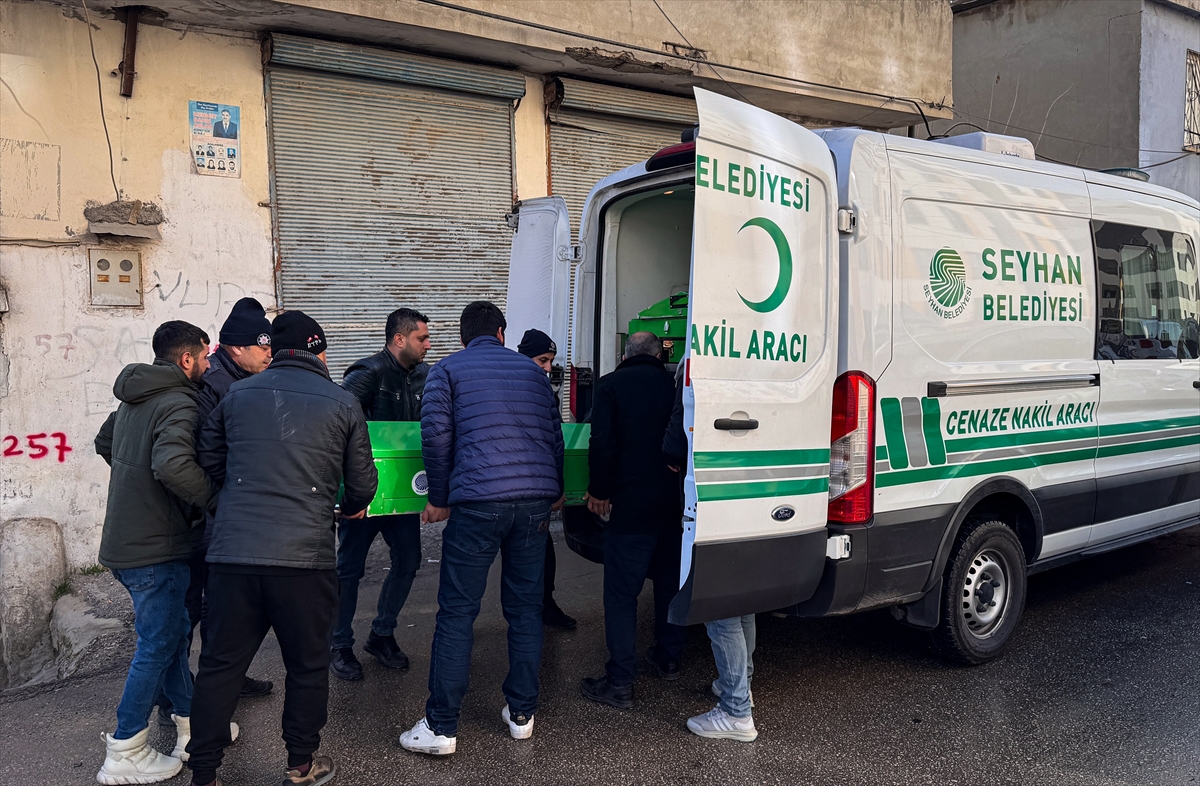 Adana'da evinde av tüfeğiyle vurulan kadın öldü