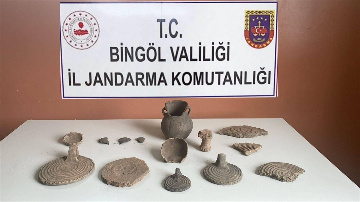 Bingöl'de kaçak kazı ve tarihi eser kaçakçılığı operasyonunda 2 şüpheli yakalandı