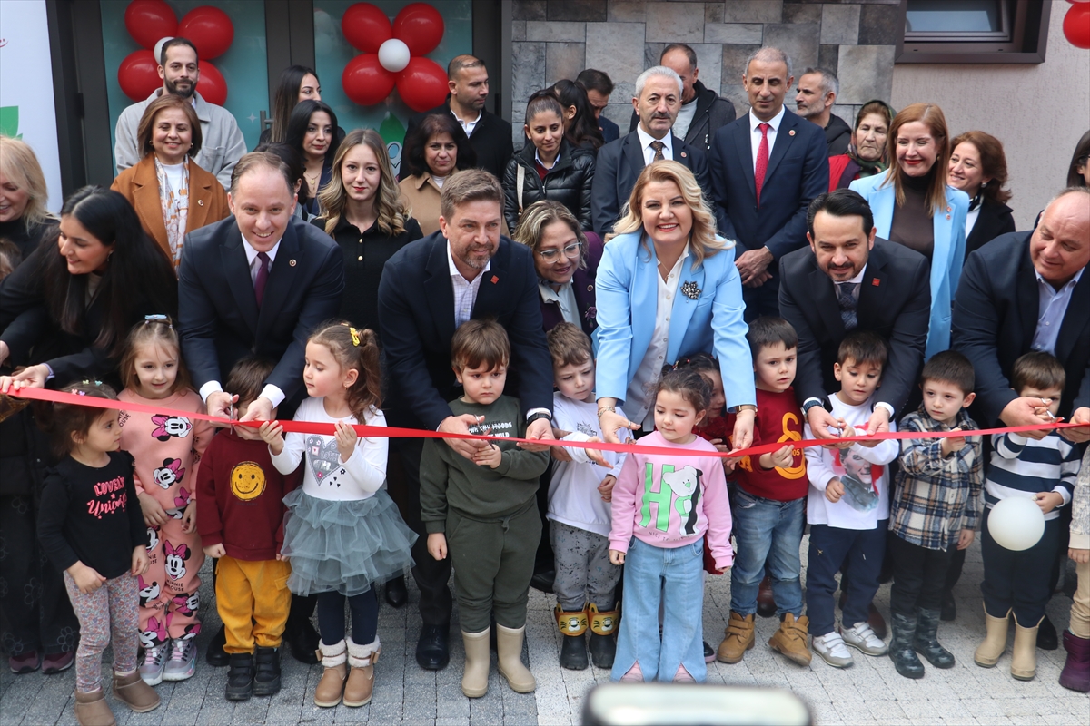 CHP Genel Başkan Yardımcısı Yavuzyılmaz, Kocaeli'de çocuk evi açılışına katıldı