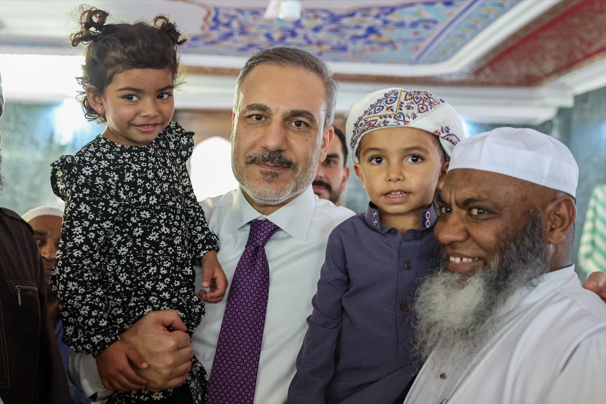 Dışişleri Bakanı Fidan, Güney Afrika'da Nur'ul Hamidiye Camii'ni ziyaret etti