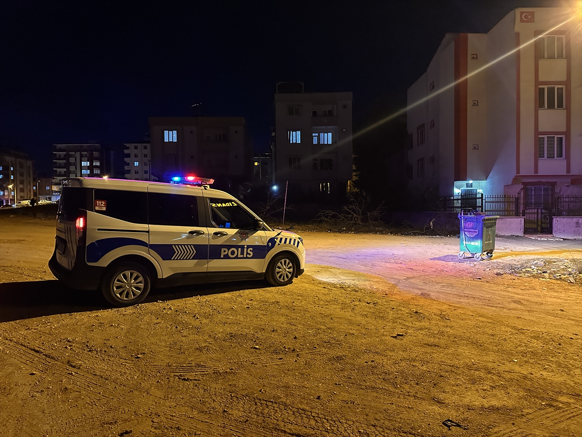 Gaziantep'te silahlı bıçaklı kavgada 1 kişi öldü, 2 kişi yaralandı