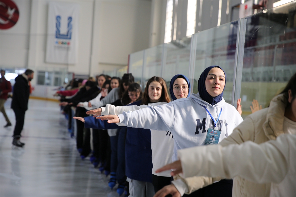 Gençlik ve Spor Bakanlığının projesi öğrencileri “kış sporlarıyla” tanıştırdı