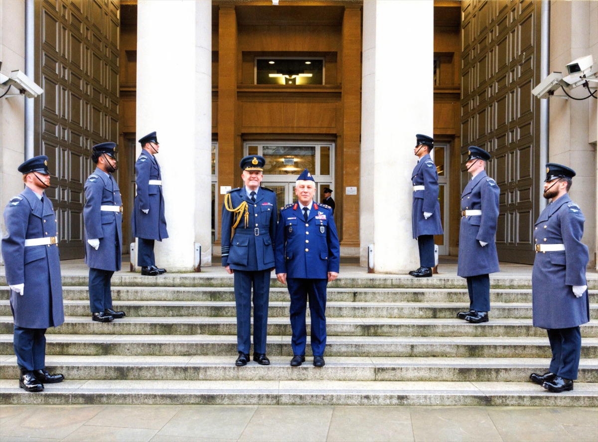 Hava Kuvvetleri Komutanı Orgeneral Kadıoğlu, Birleşik Krallık'ı ziyaret etti