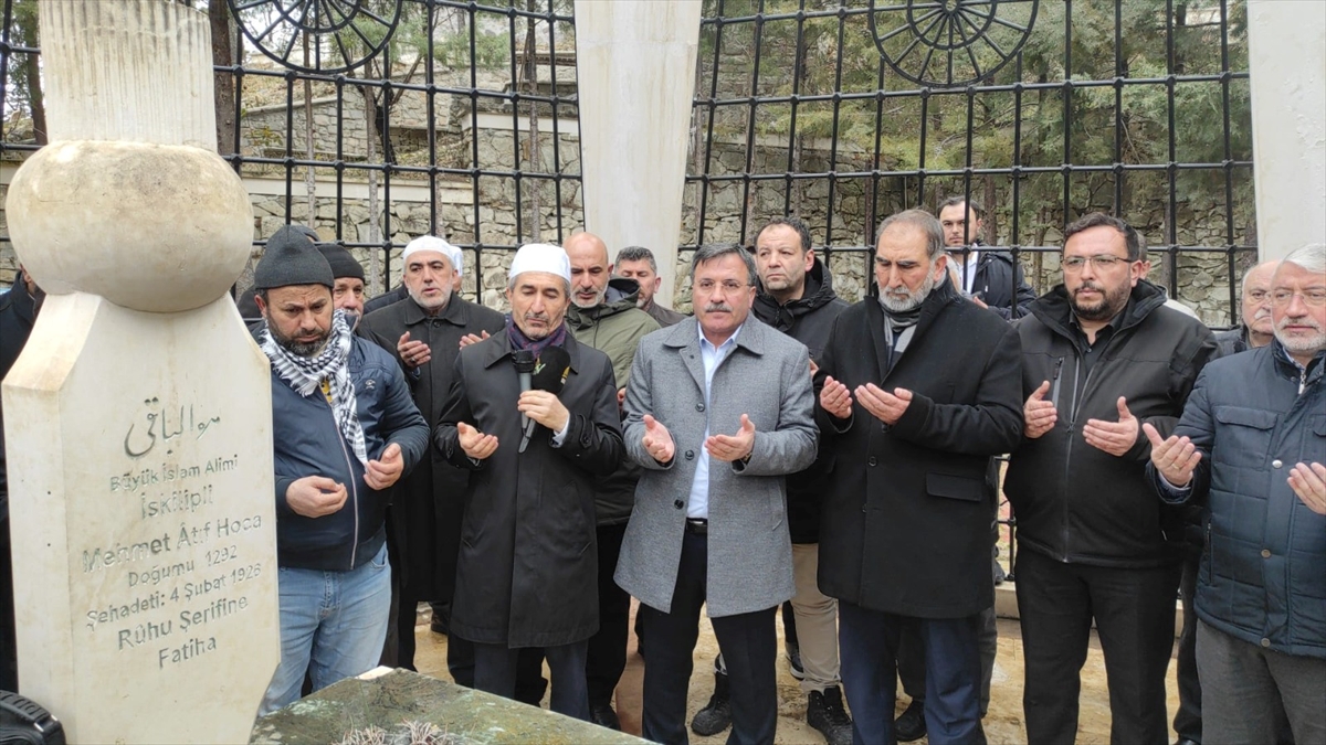 İskilipli Atıf Hoca, vefatının 99. yılında mezarı başında anıldı