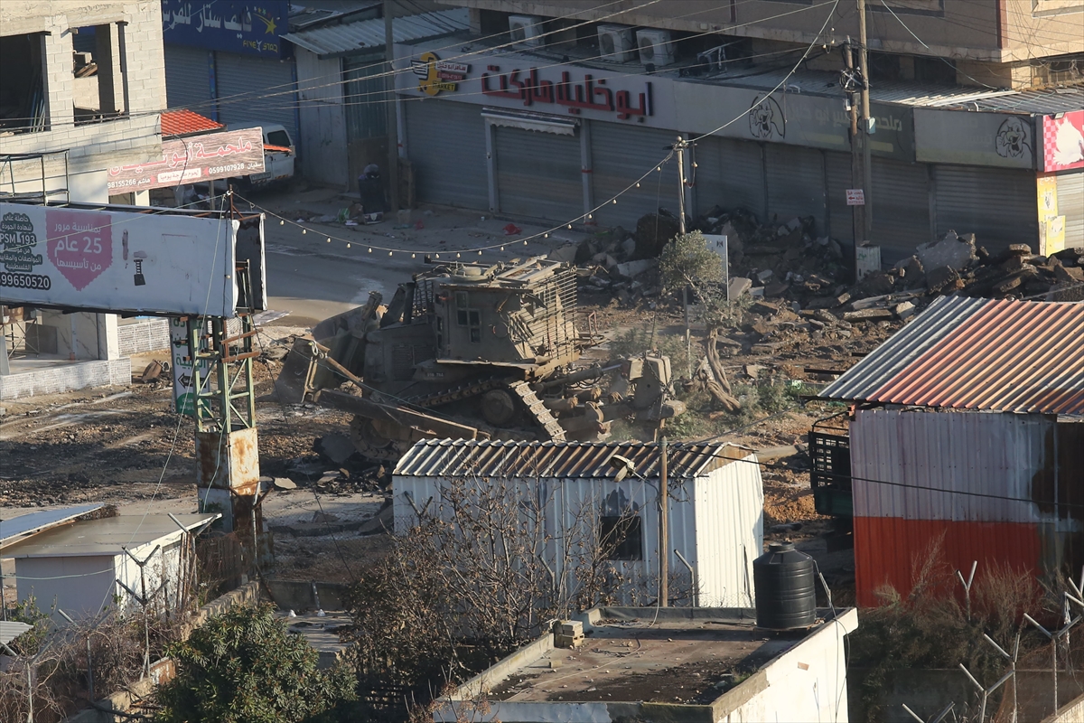 İsrail, işgal altındaki Batı Şeria'daki baskınlarını genişletiyor