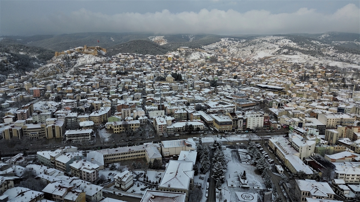 Kastamonu'da kar yağışı etkisini sürdürüyor