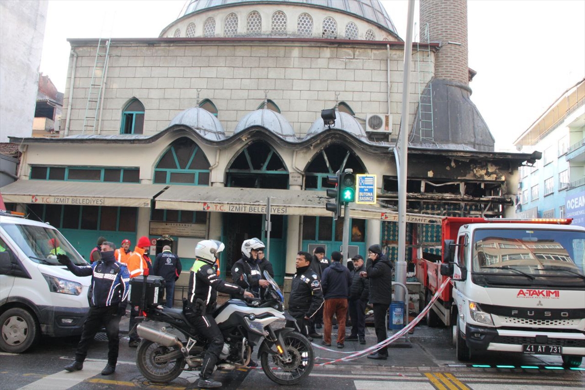 Kocaeli'de camide çıkan yangın hasara yol açtı