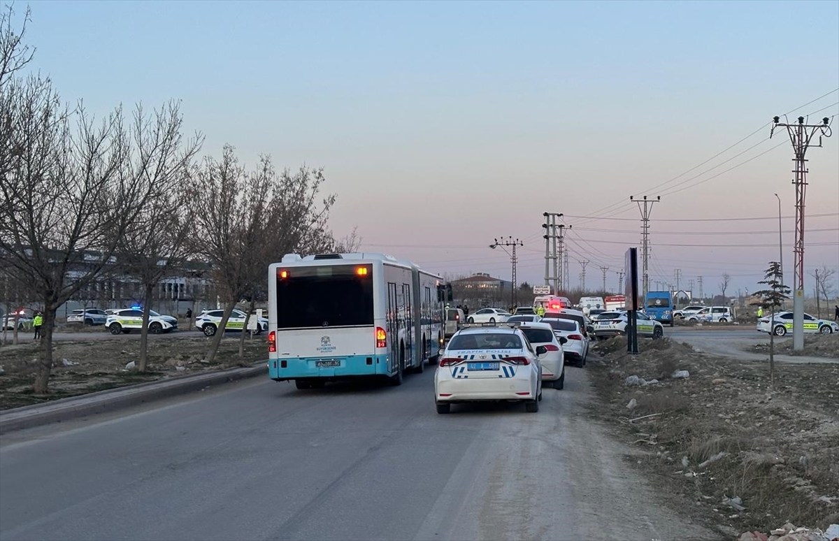 Konya'da trafik kazasında 1 polis şehit oldu, 2 polis yaralandı