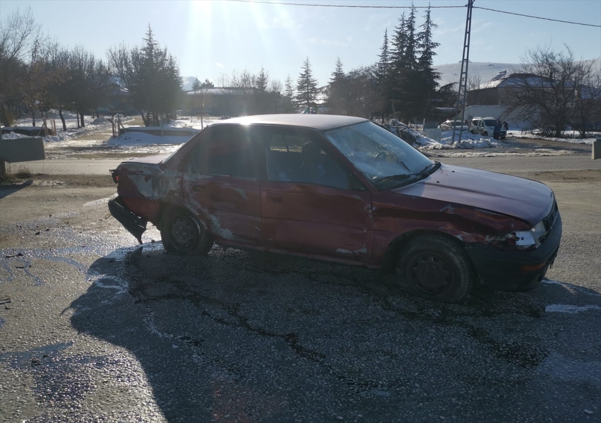 Malatya'da otomobilin çarptığı kişi ağır yaralandı