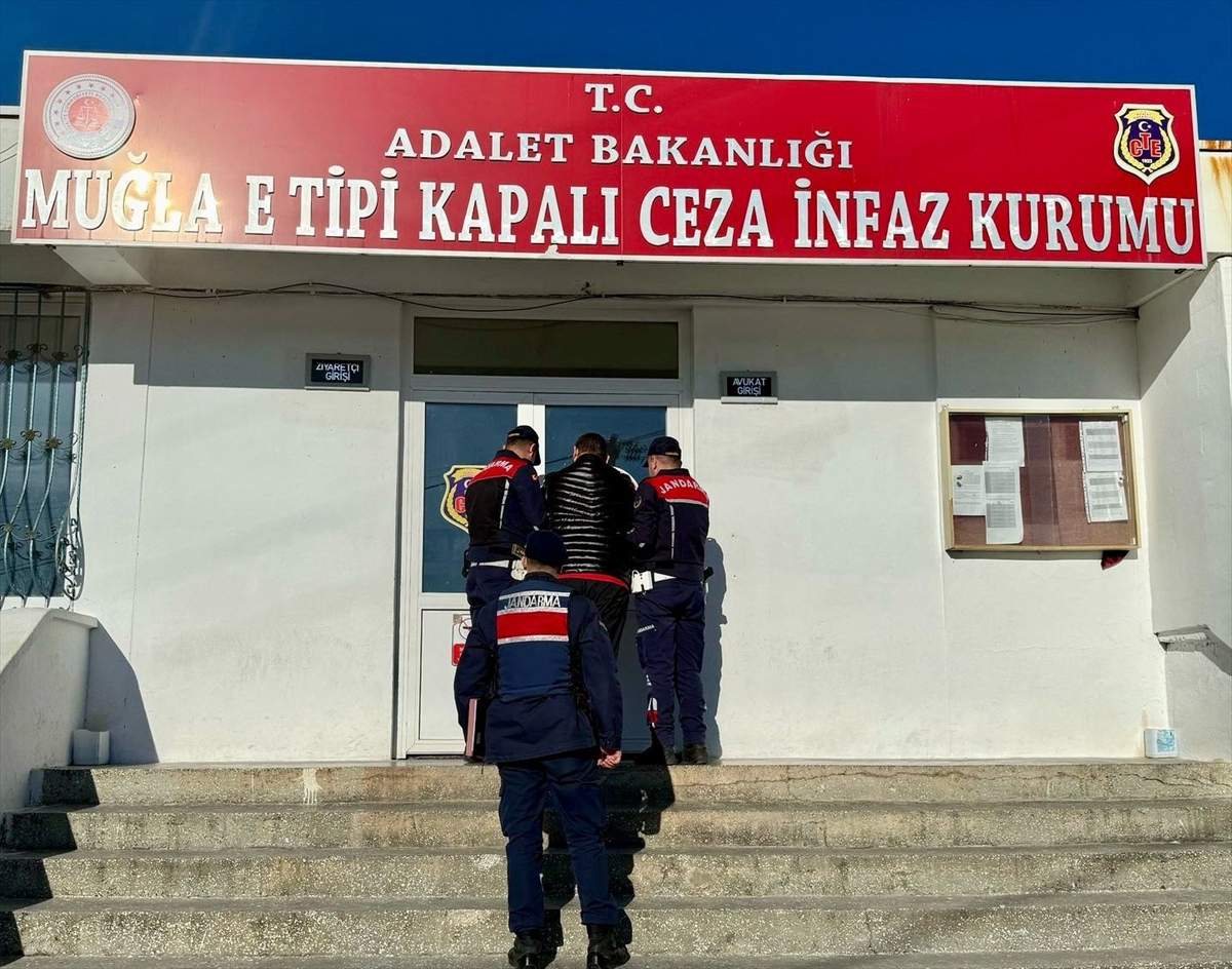 Muğla'da 2 firari hükümlü yakalandı