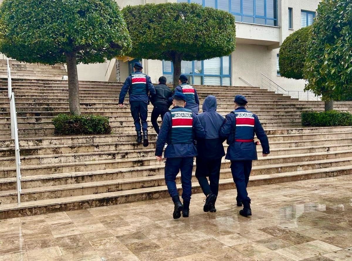 Muğla'da 3 göçmen kaçakçısı tutuklandı